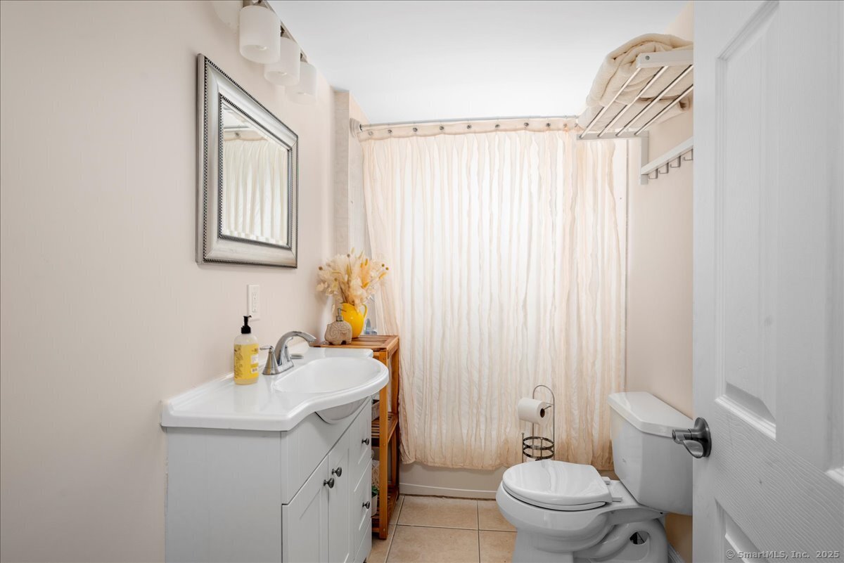 14 Indian Avenue, Derby, Connecticut image 9