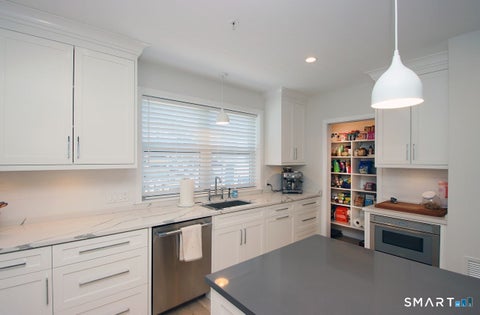 Tiny photo for 25 Beaumont Street #25, Fairfield, CT 06824 (MLS # 24190252)