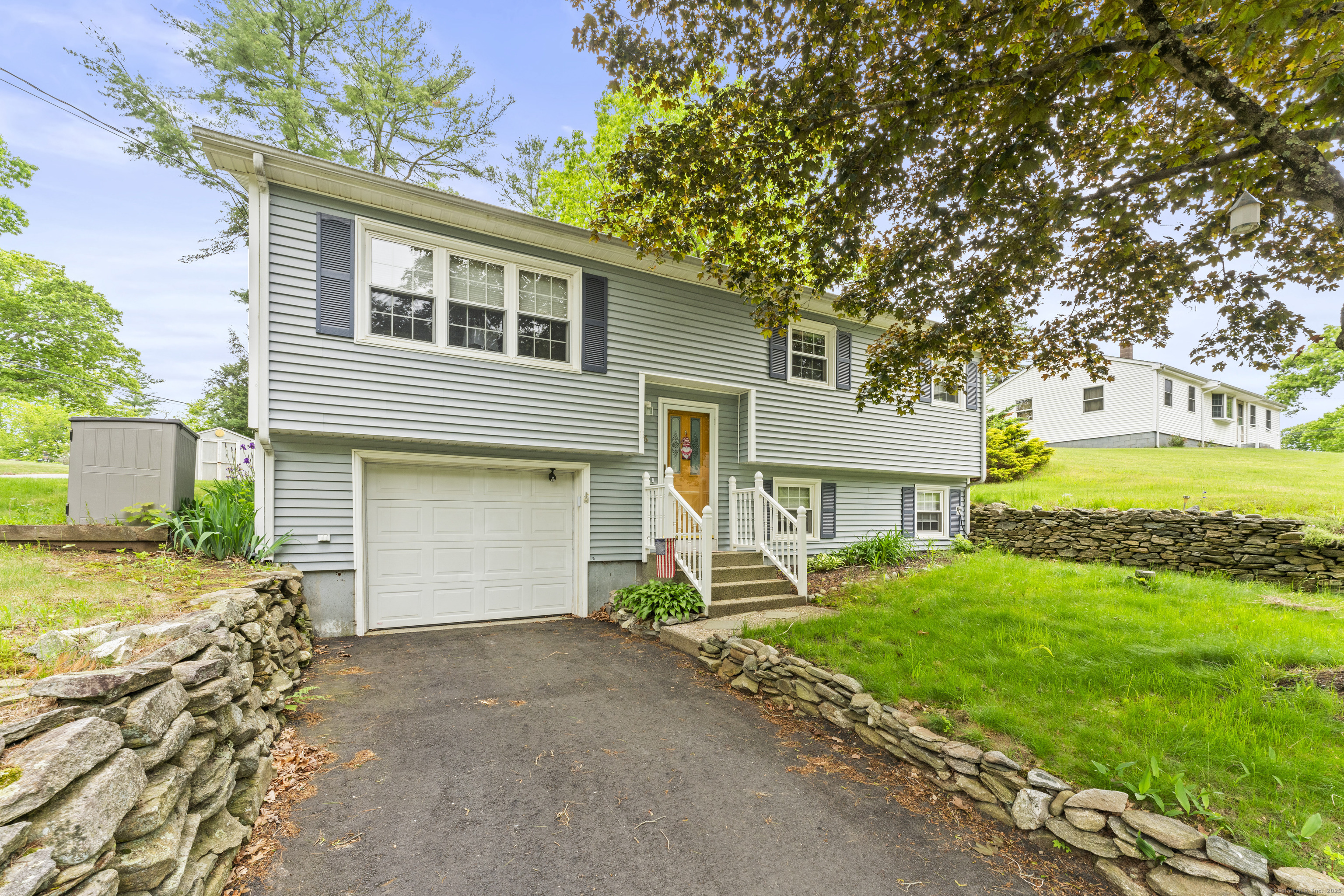 16 Spring Road