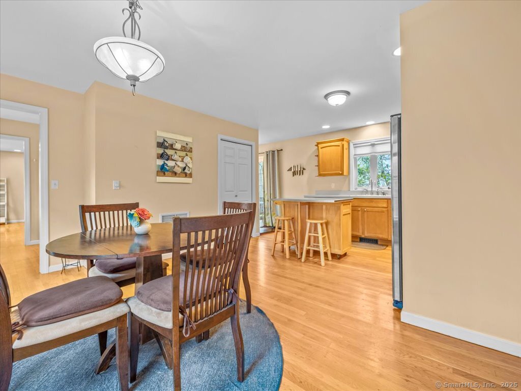 96 River Road, Clinton, Connecticut image 14