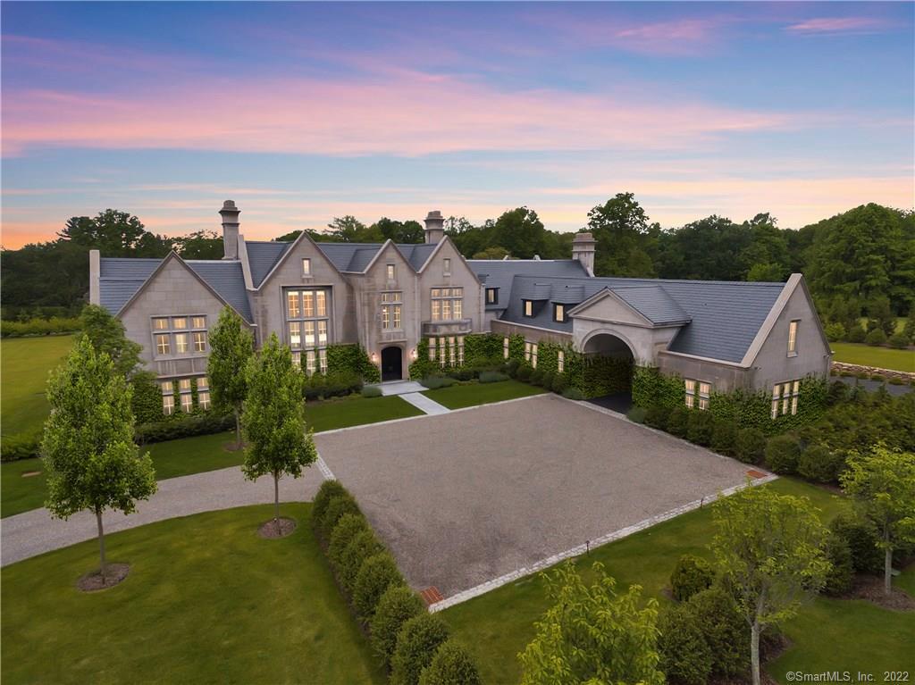 Photo 1 of 11 Round Hill Club Road, Greenwich, Connecticut, $8,325,000, Web #: 99182263