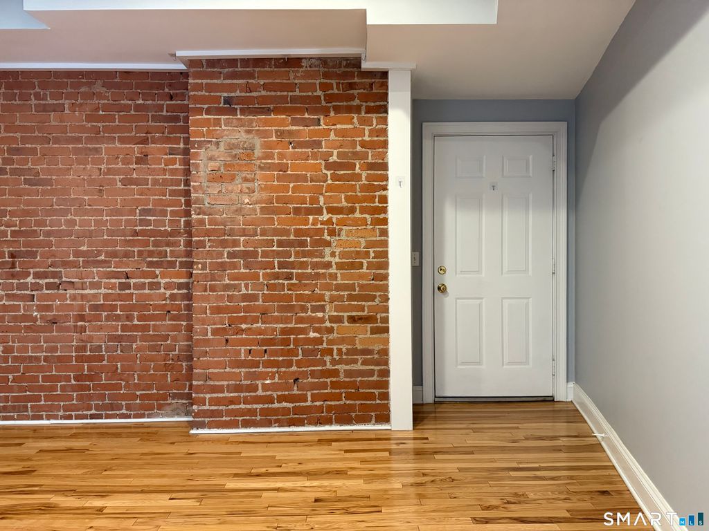 Photo of 51 Bank Street #2C, Stamford, CT 06901 (MLS # 24175314)
