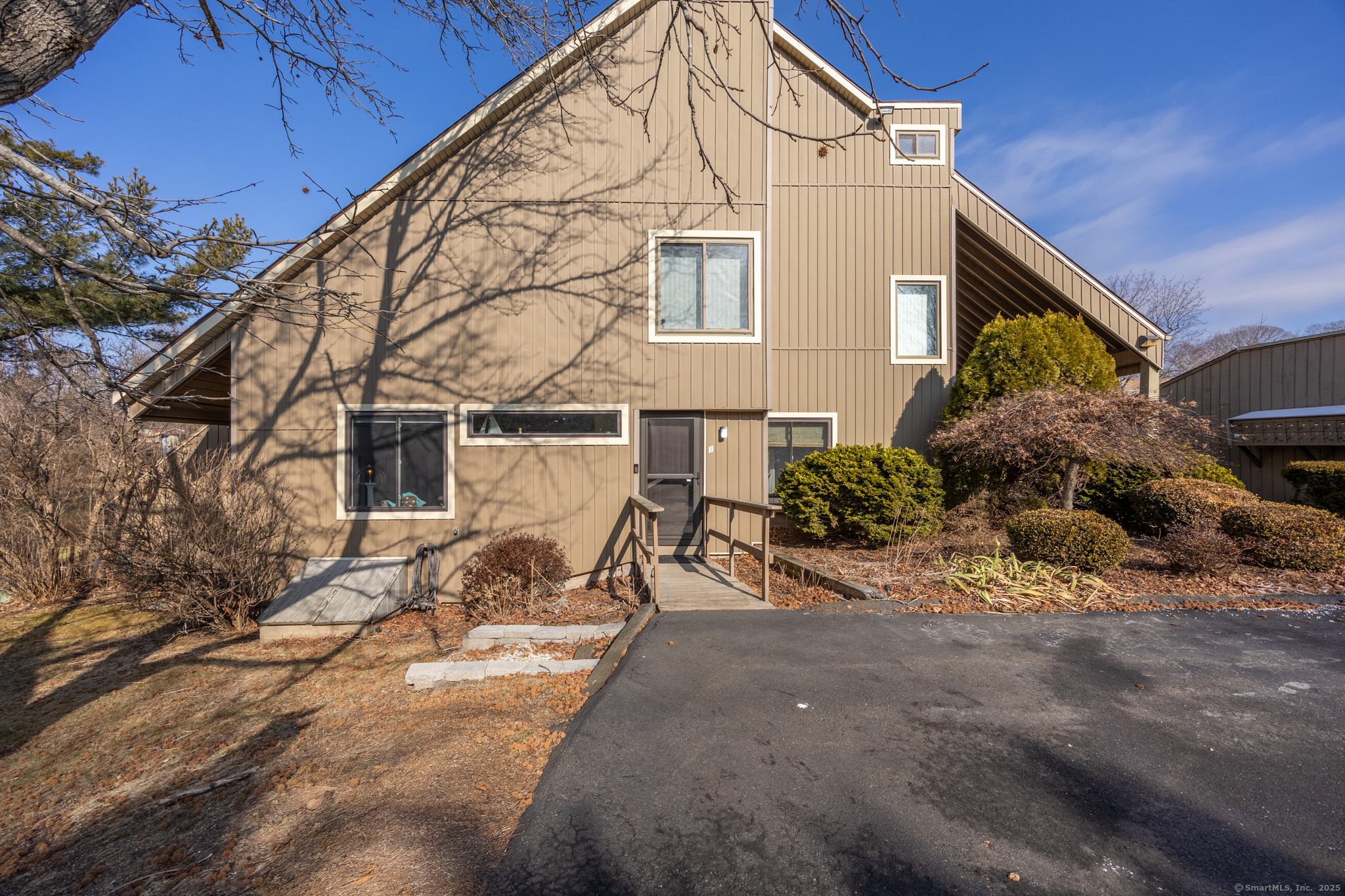 16 Pine Orchard Road #APT 1, Branford, Connecticut image 1