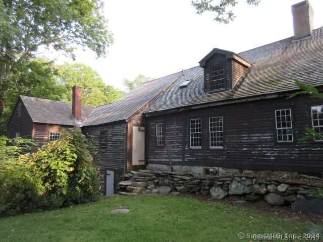 211 Old Colony Road