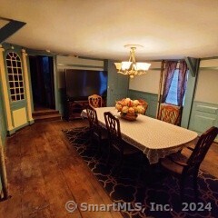 211 Old Colony Road
