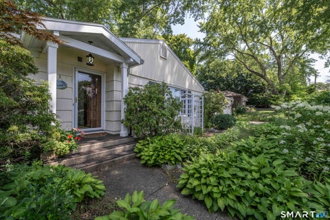 Tiny photo for 6 Twins Court, Norwich, CT 06360 (MLS # 24198355)