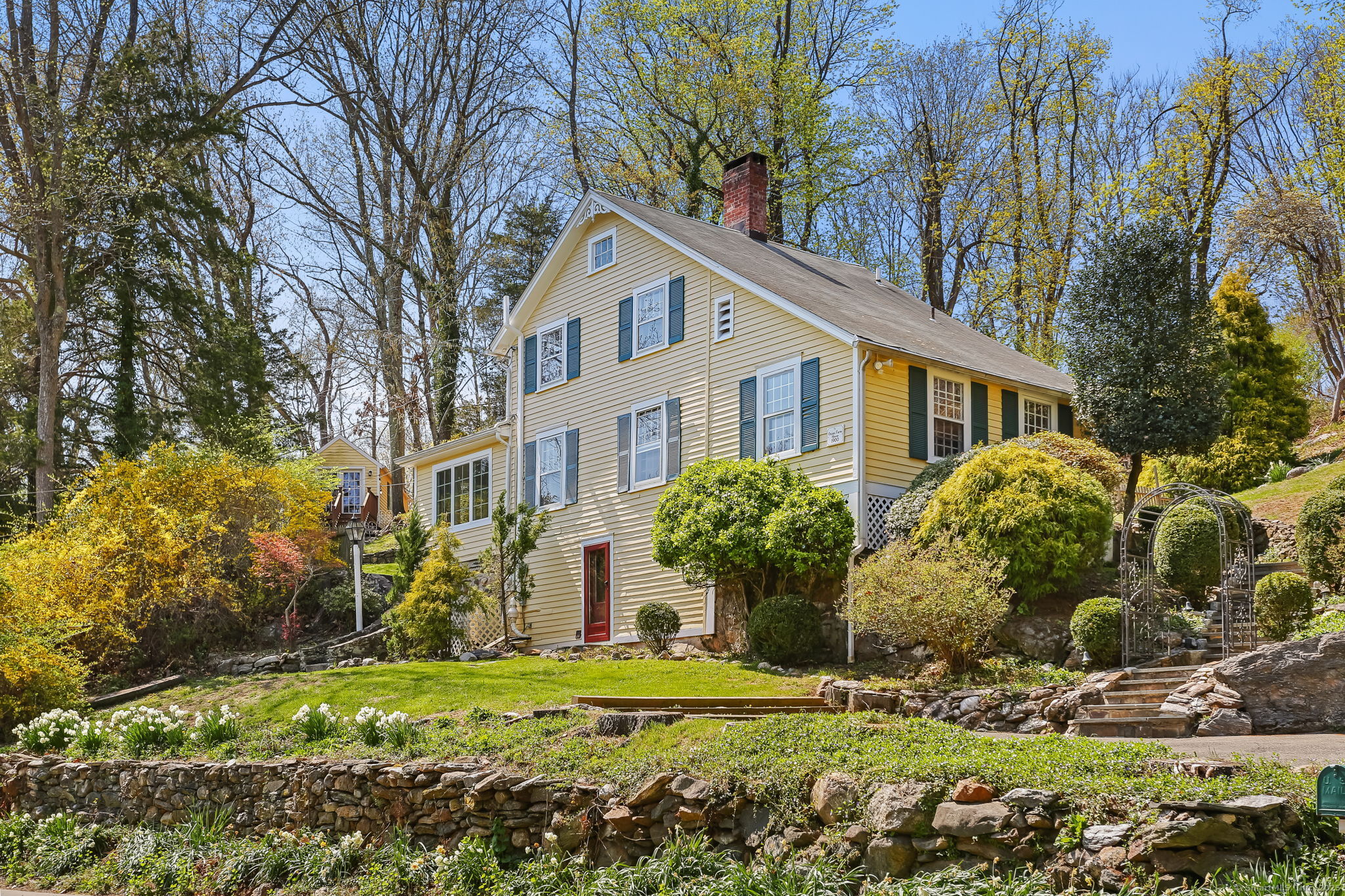 32 Valley Road, Westport, Connecticut image 1