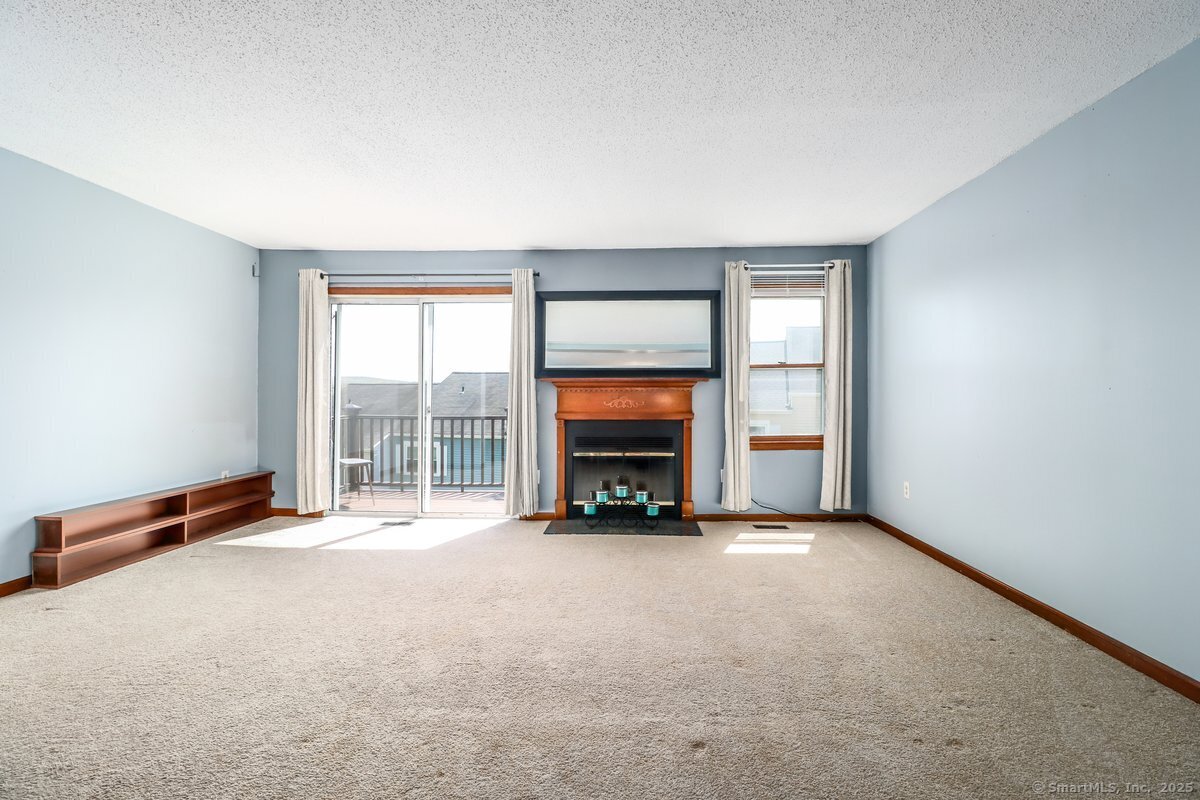 55 Mill Plain Road #18-3, Danbury, Connecticut image 2