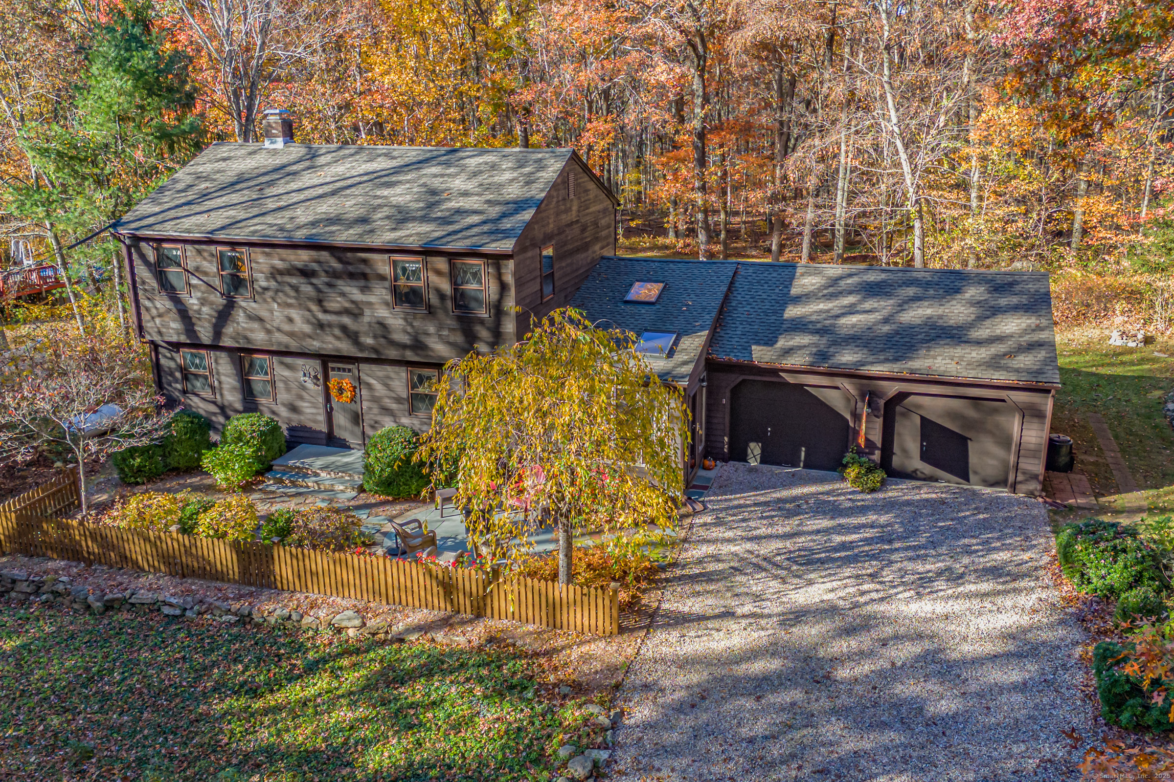 24 Quiet Woods Road, East Hampton, Connecticut image 1