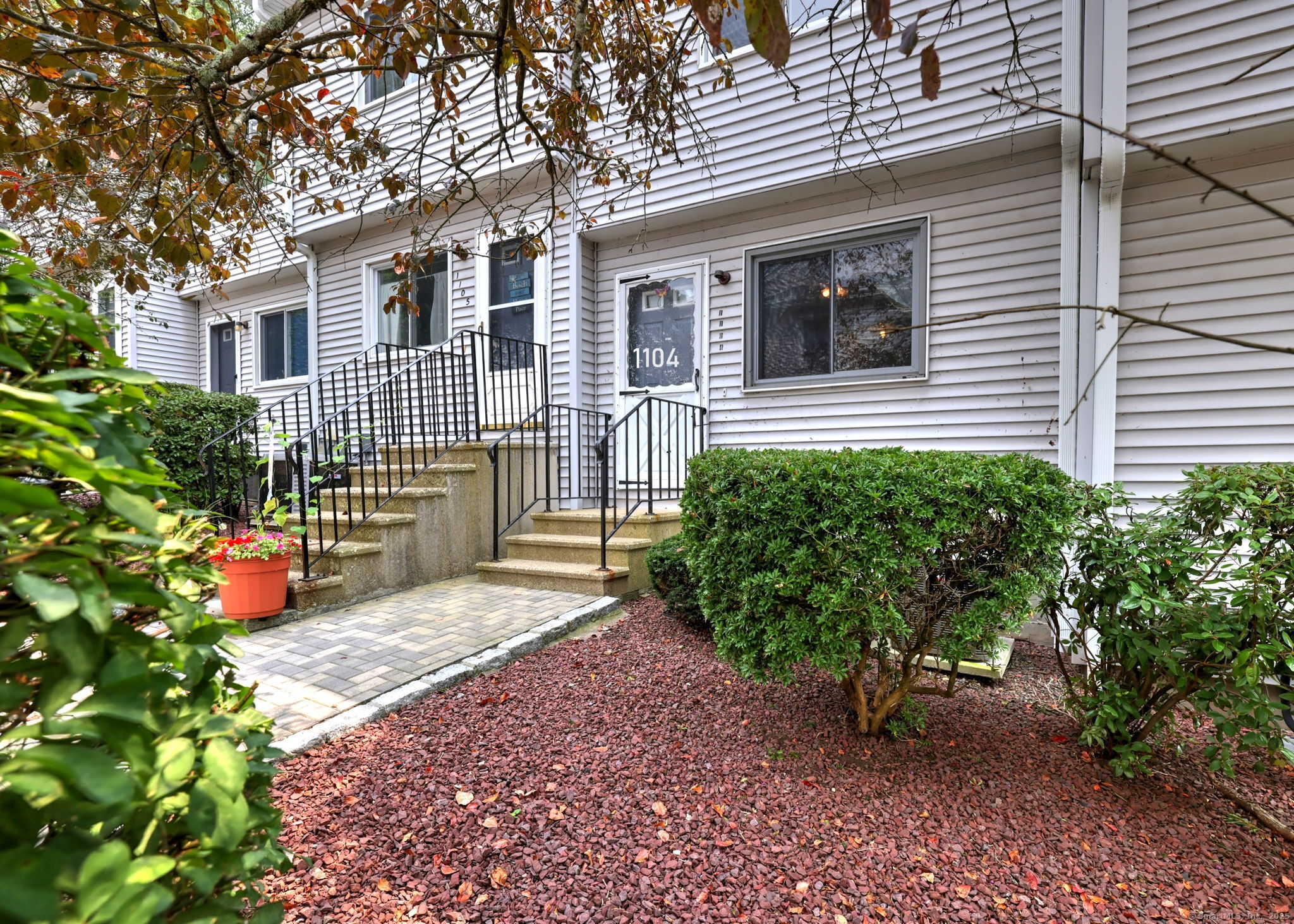 273 Derby Avenue 1104