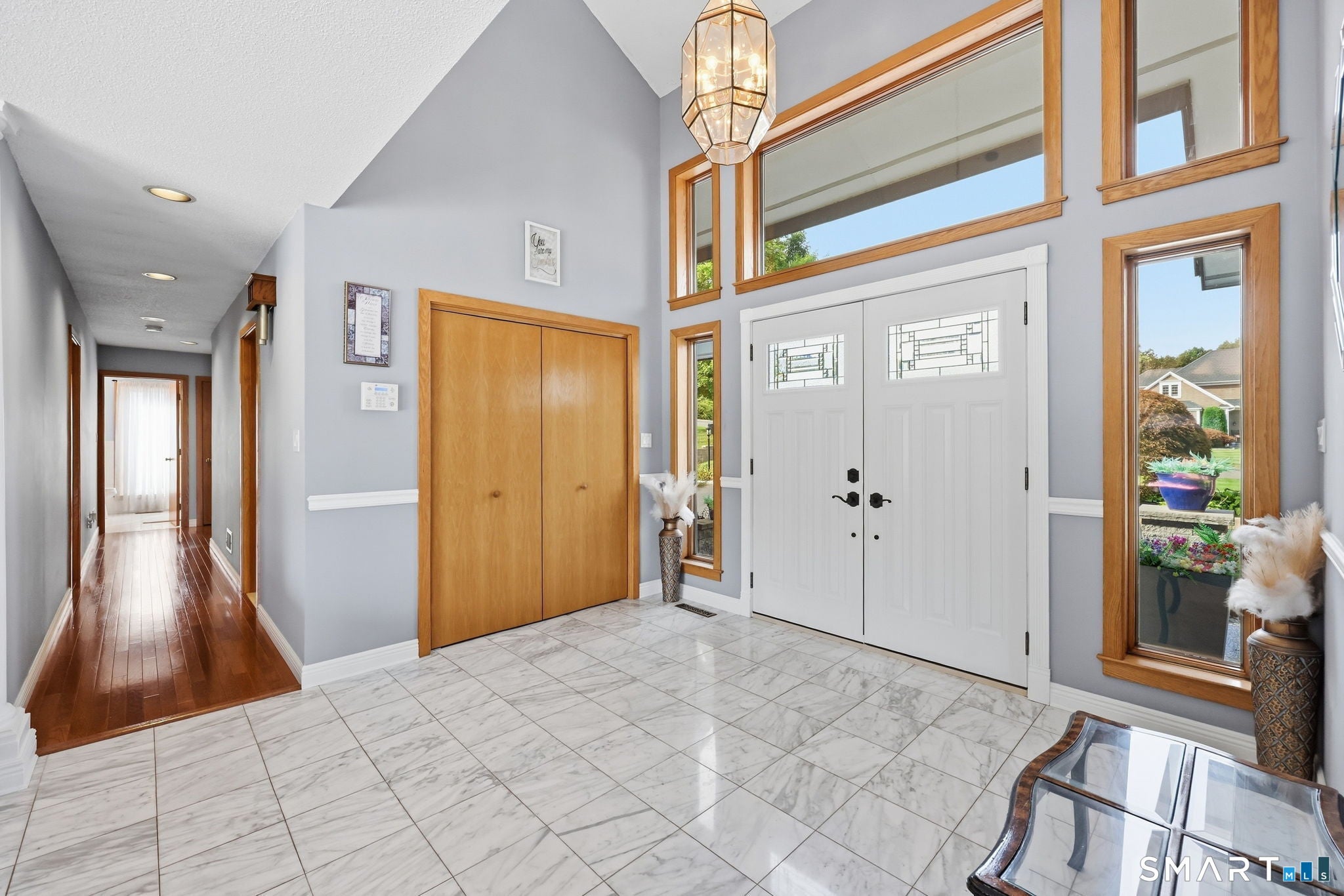 20 Knob Hill Lane