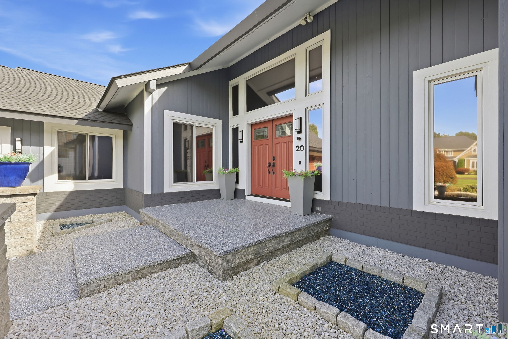 20 Knob Hill Lane