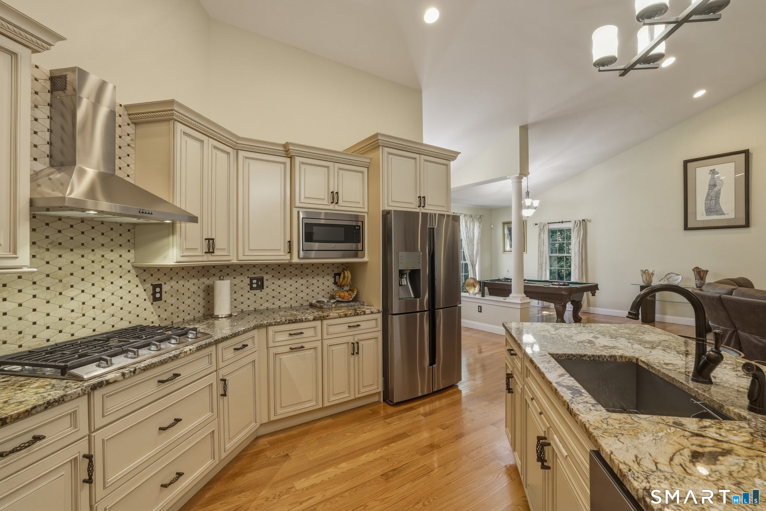 16 Crystal Brook Road