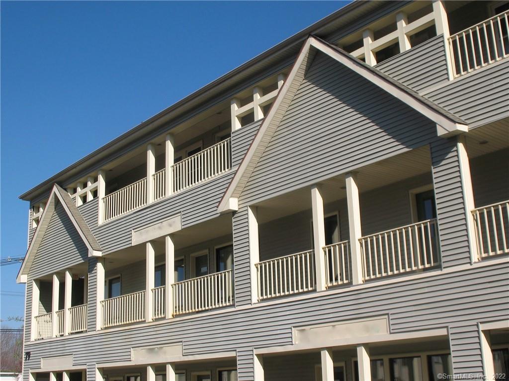 Property for Sale at Danbury Road A8, Ridgefield, Connecticut - Bedrooms: 1 
Bathrooms: 1 
Rooms: 3  - $2,175