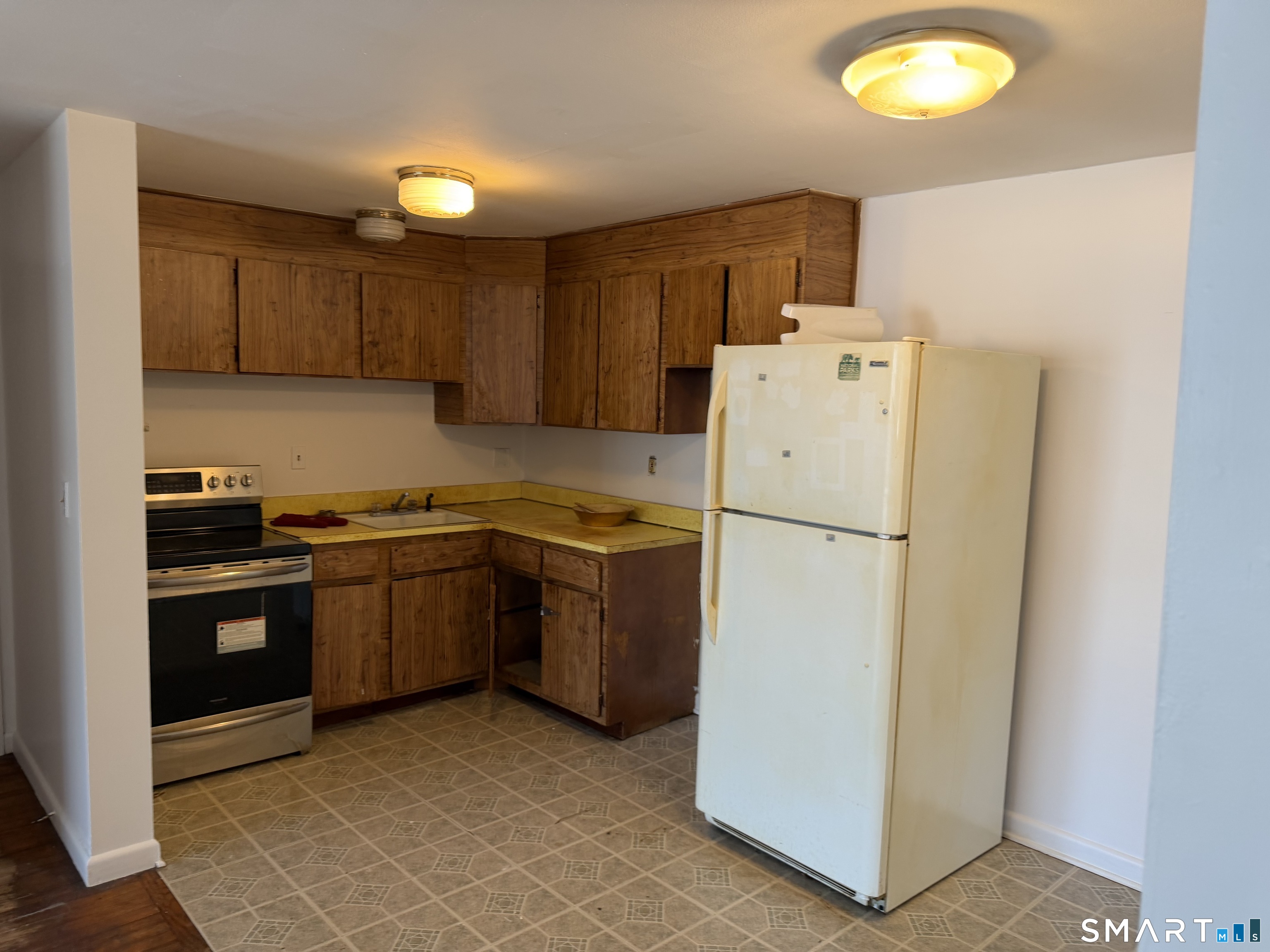 100 Oakwood Avenue APT B1