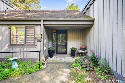 Condo For Rent - 401 Heritage Village #B<br/> Southbury, CT 06488