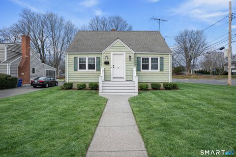 8 Raleigh Road, Bridgeport, CT 06606 - #: 24146535