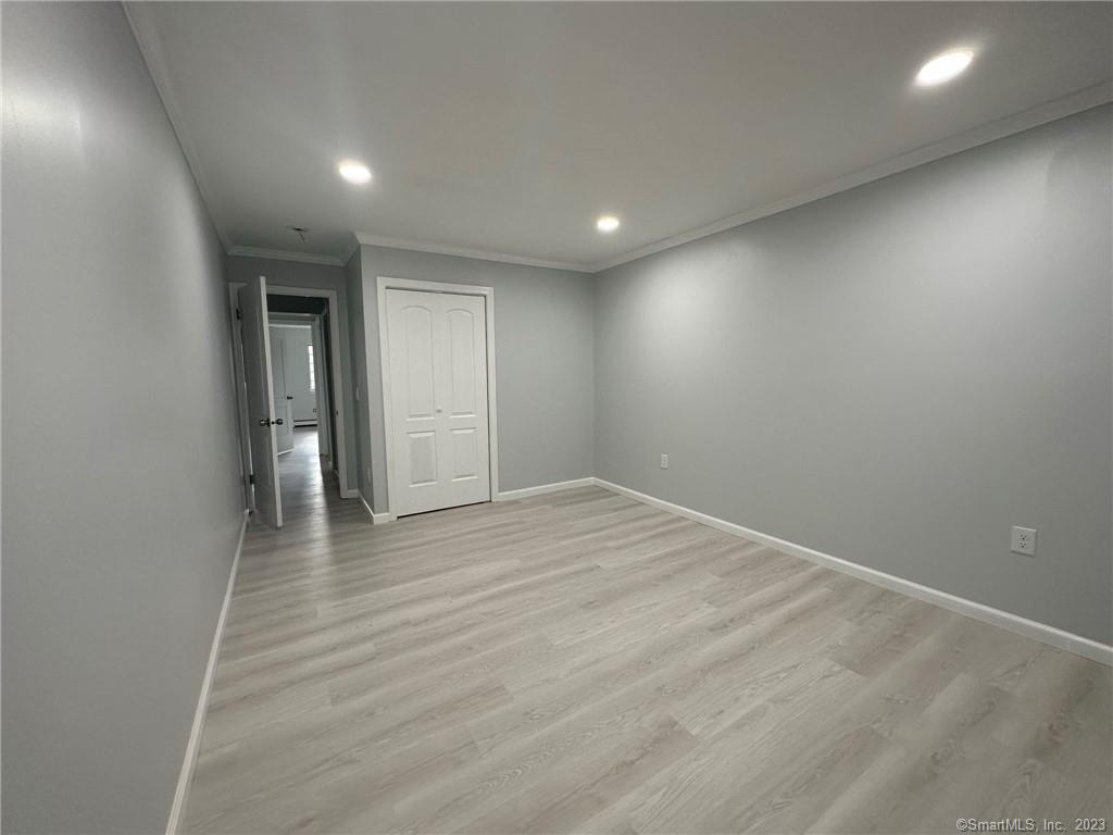 Photo 18 of 31 of 18 Canterbury Road condo