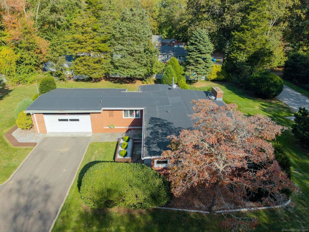 Photo of 67 Melody Lane, Essex, CT 06442 (MLS # 24132558)