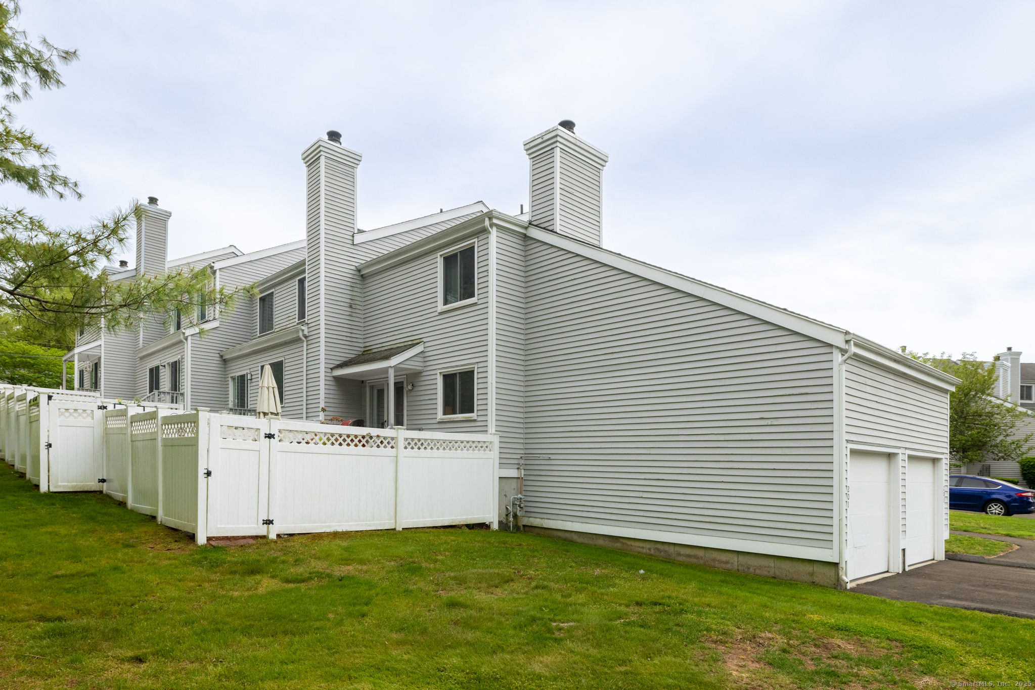 201 Greens Farm Road 201