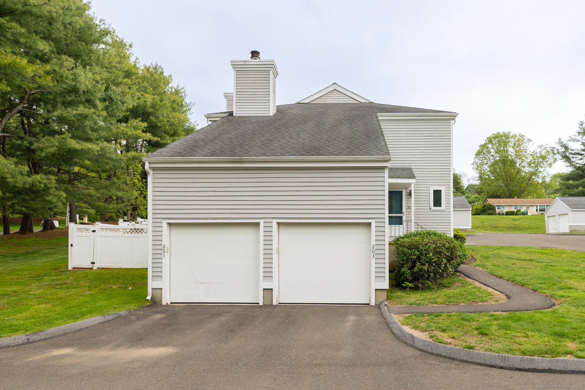 201 Greens Farm Road 201