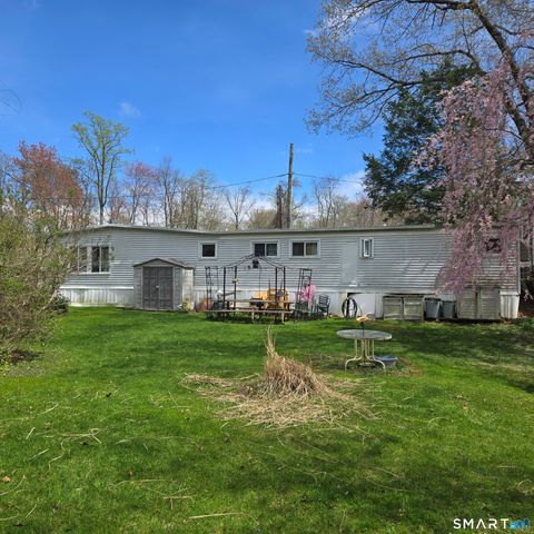Mobile Home For Sale - 4-8 Blueberry Lane<br/> Fairfield County, Danbury, CT 06810