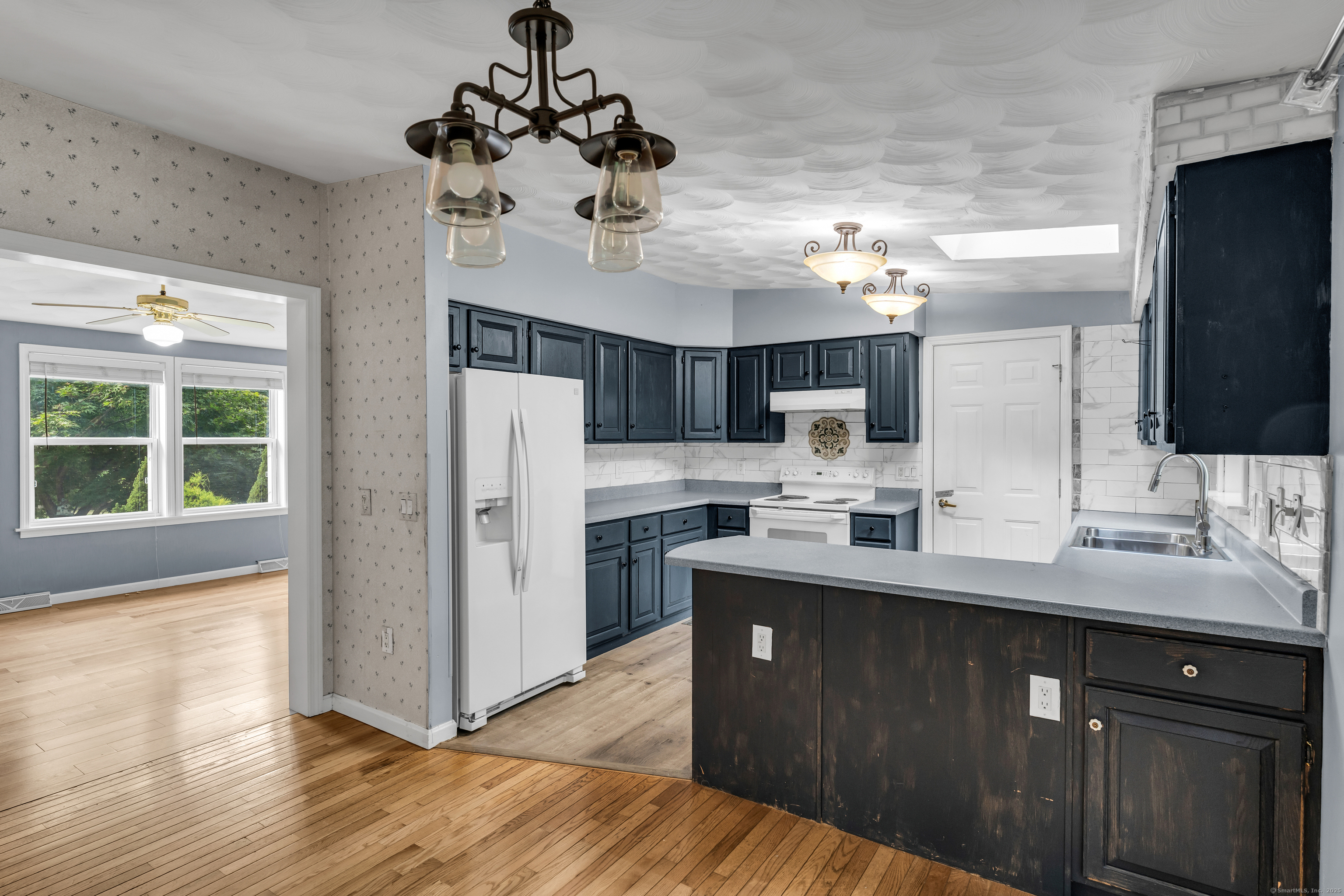 2 Mountain Laurel Ridge