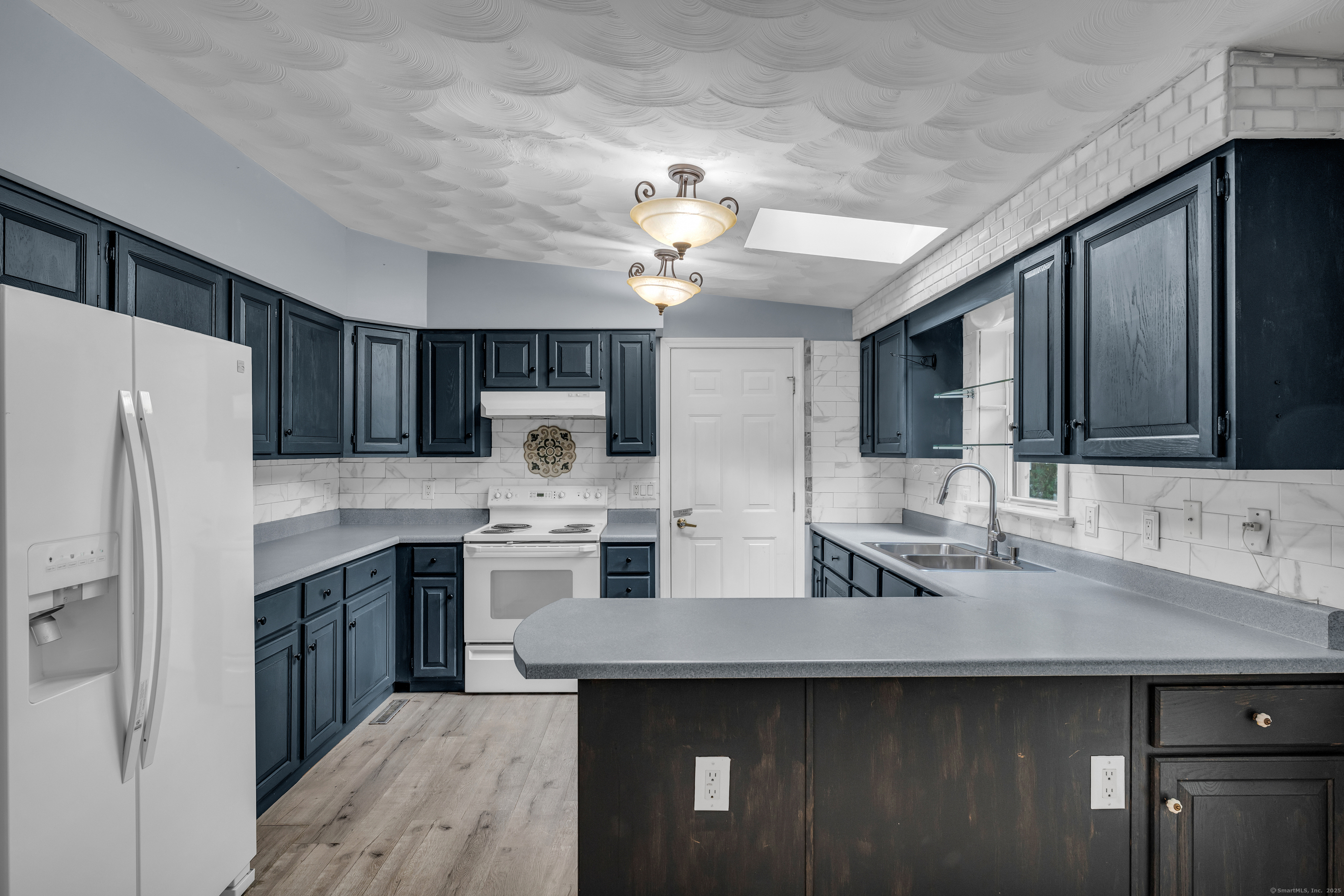 2 Mountain Laurel Ridge