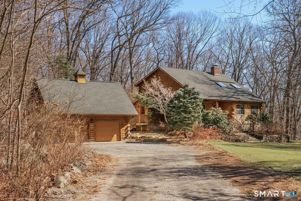 Photo of 766 N Park Avenue, Easton, CT 06612 (MLS # 24158536)