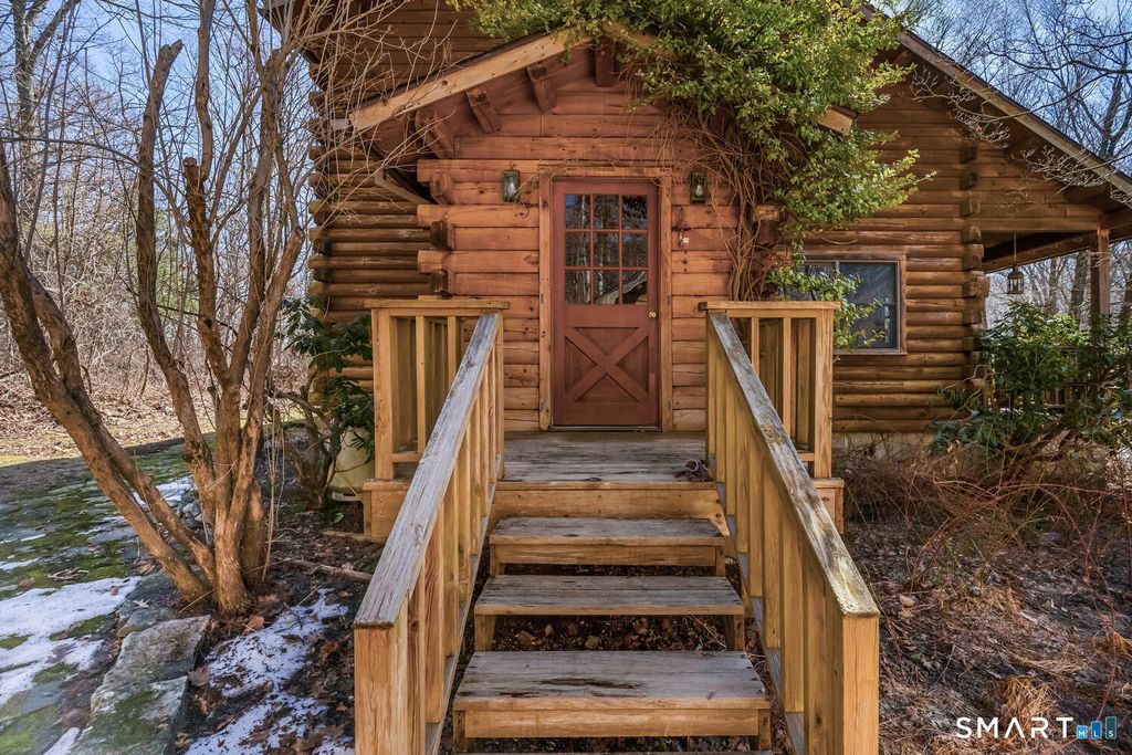 Photo of 766 N Park Avenue, Easton, CT 06612 (MLS # 24158536)