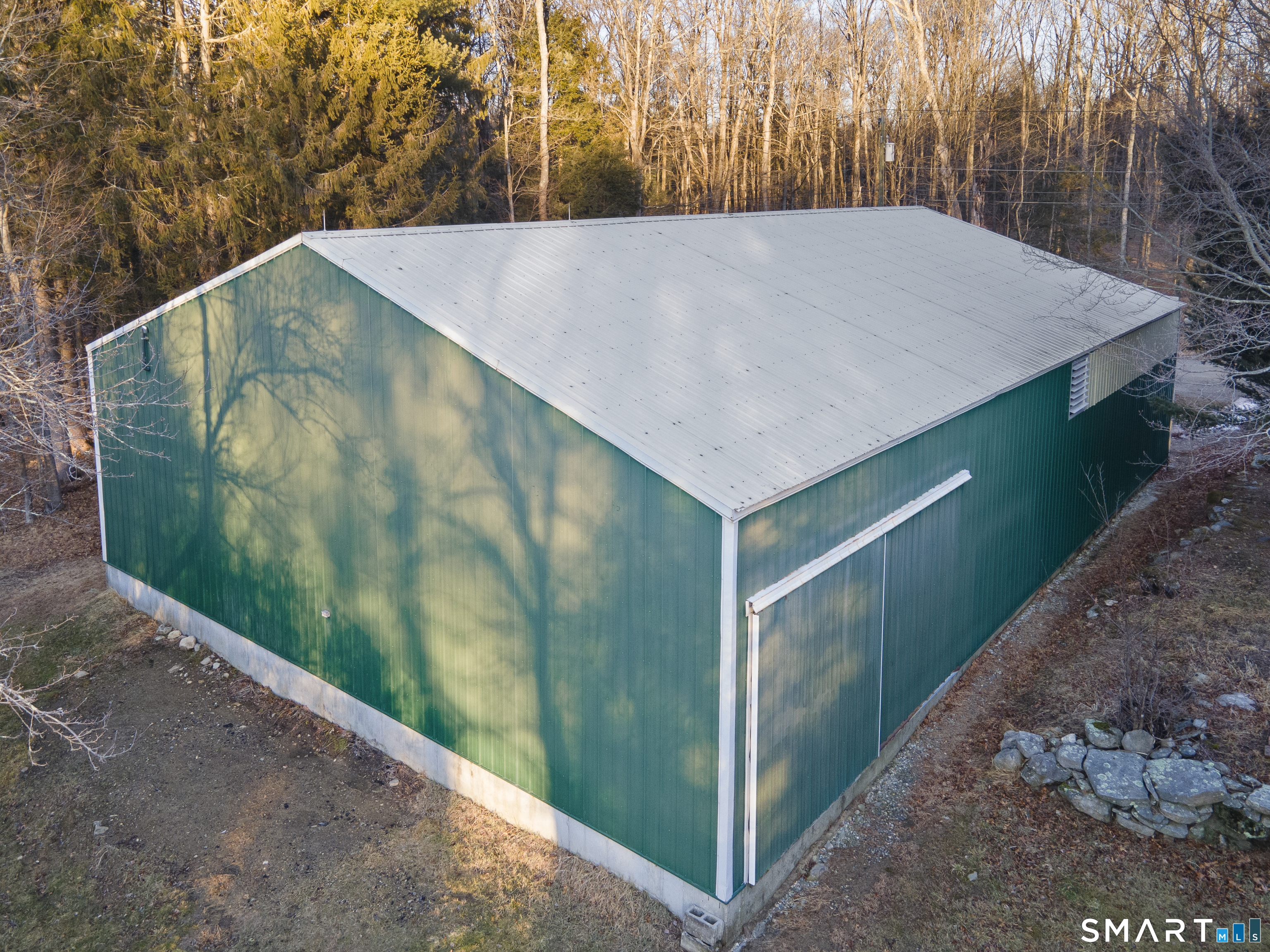 140 Ragged Hill Road