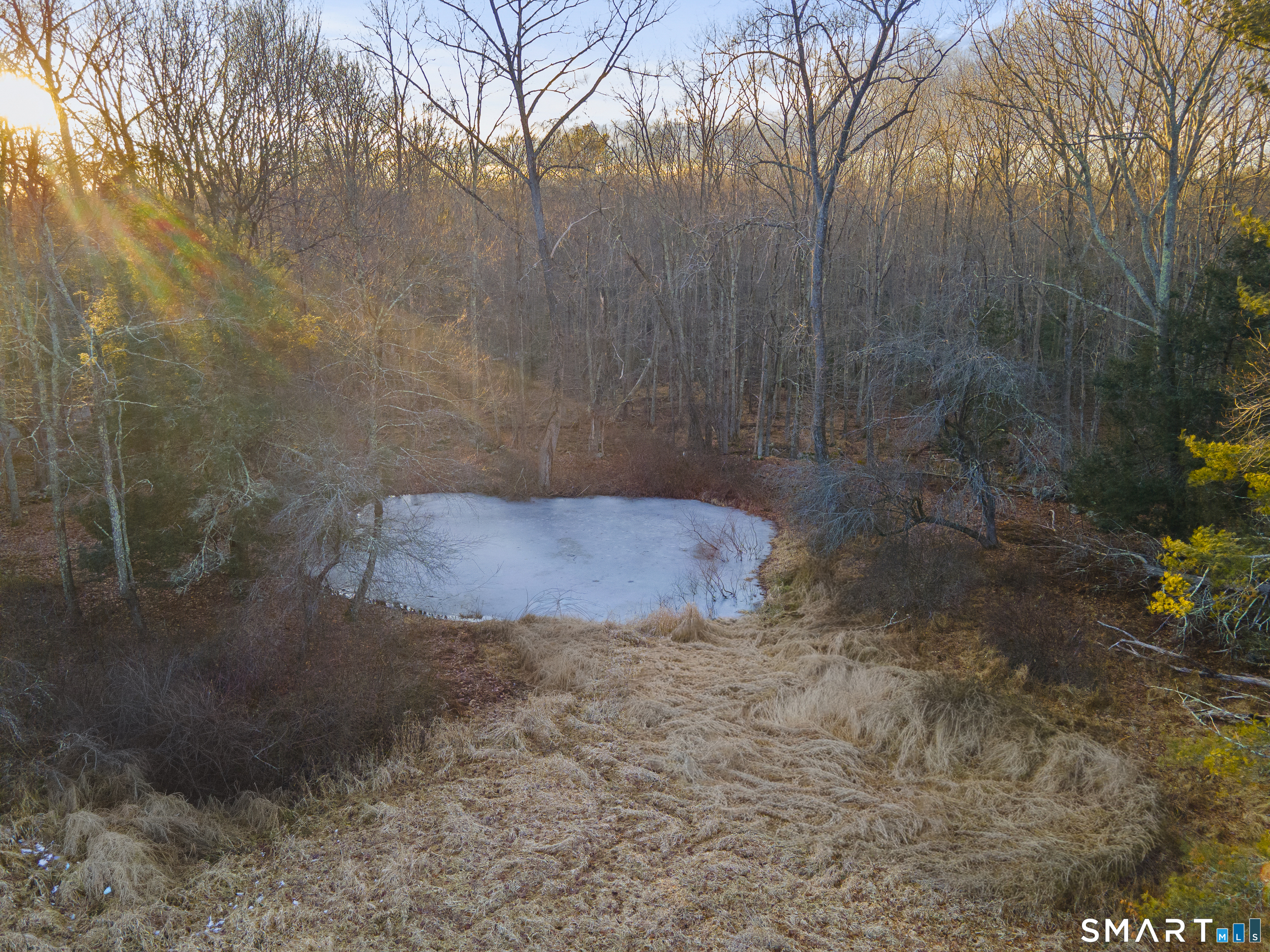 140 Ragged Hill Road