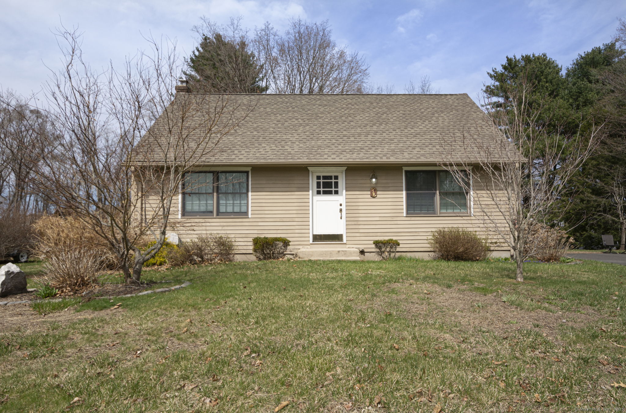 9 Bobolink Lane, Enfield, Connecticut image 1