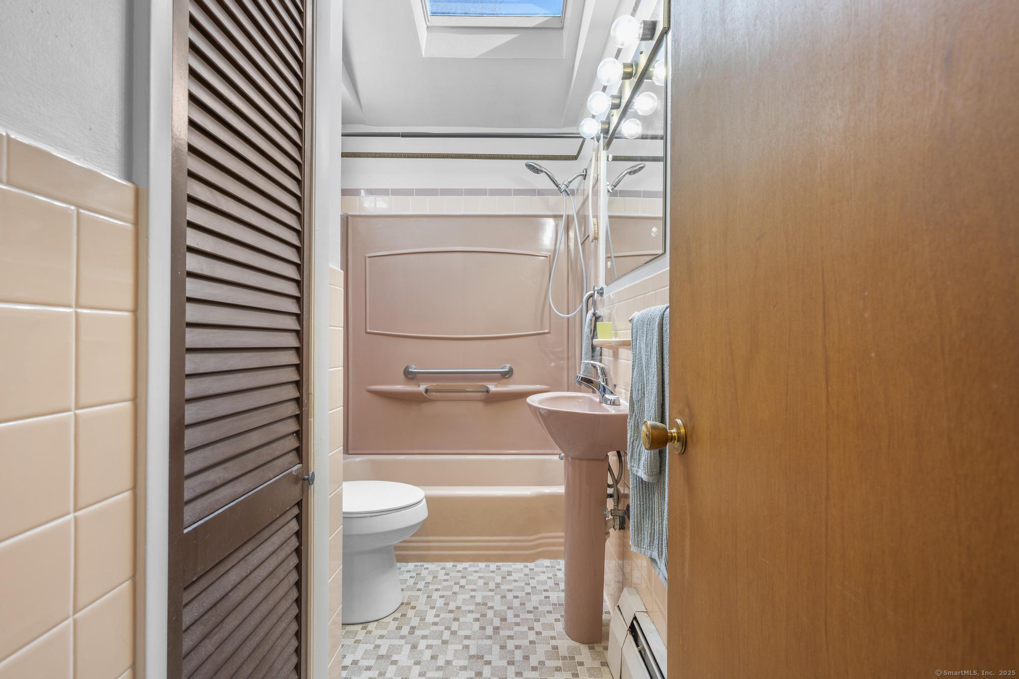 35 Kayview Avenue, Bethel, Connecticut image 21