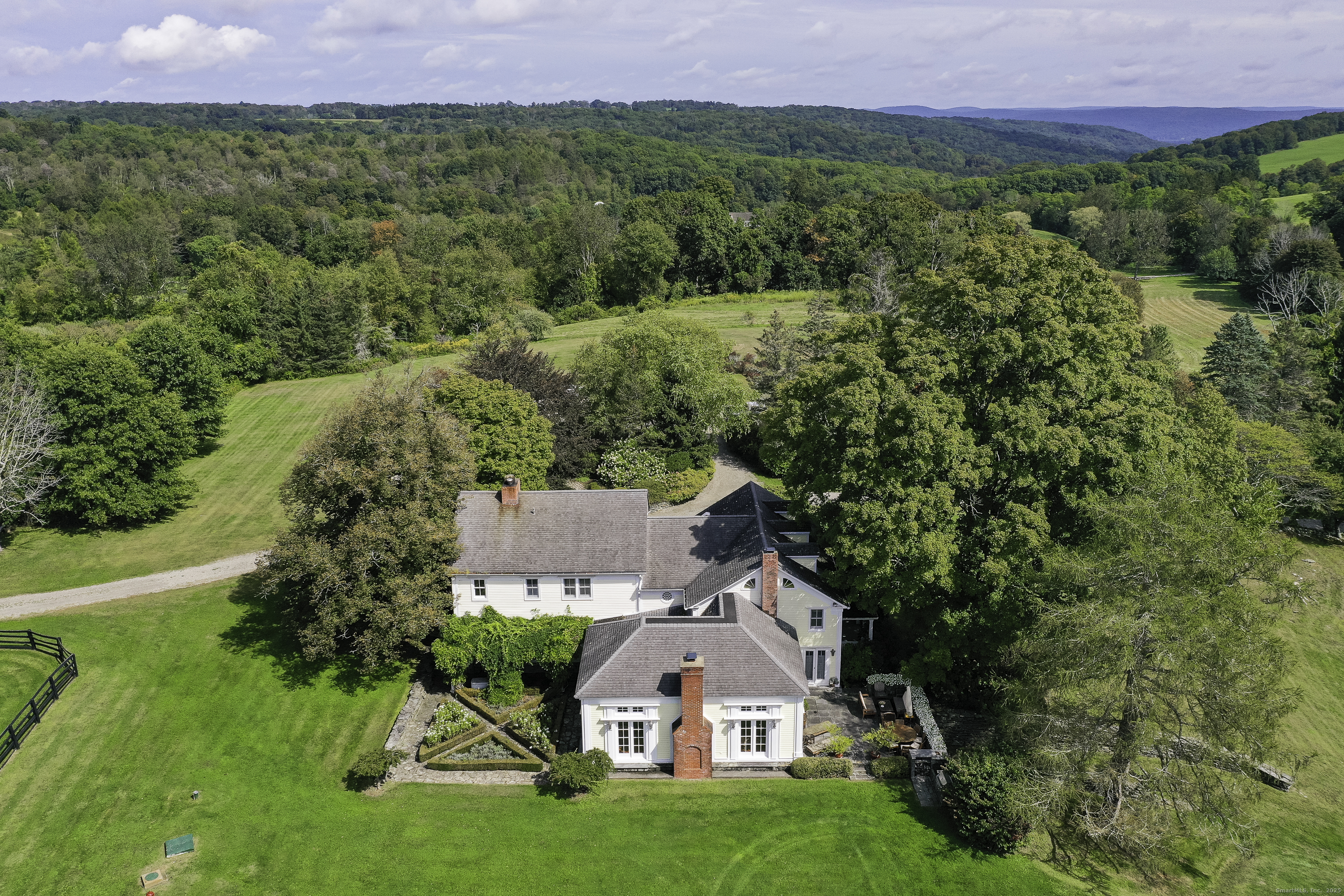 121 Butts Hollow Road