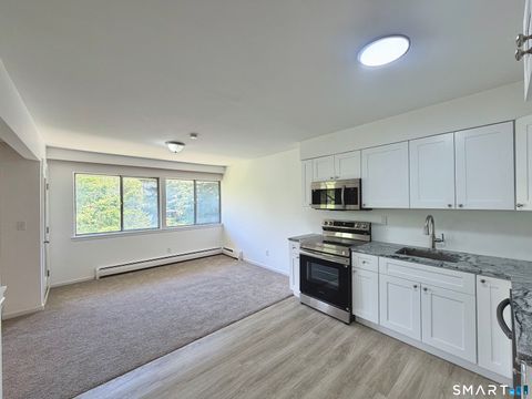 Tiny photo for 154 Cold Spring Road #86, Stamford, CT 06905 (MLS # 24179661)