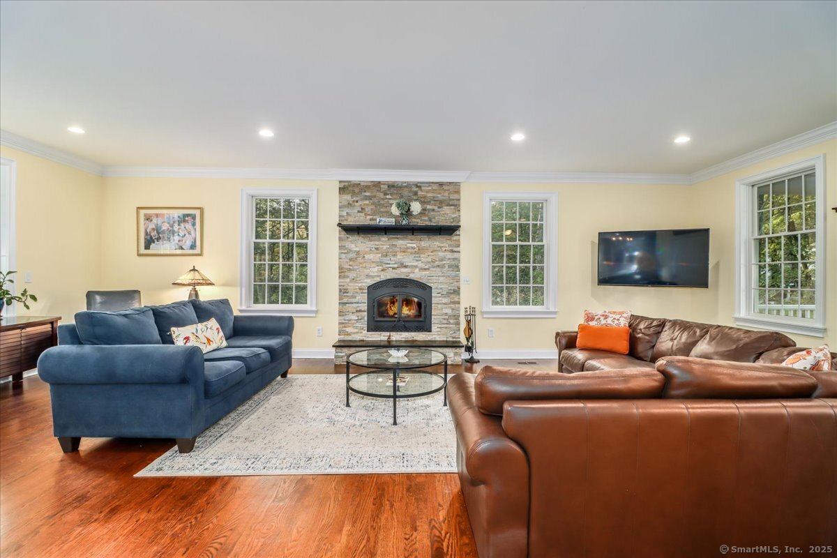 121 Sleepy Hollow Road