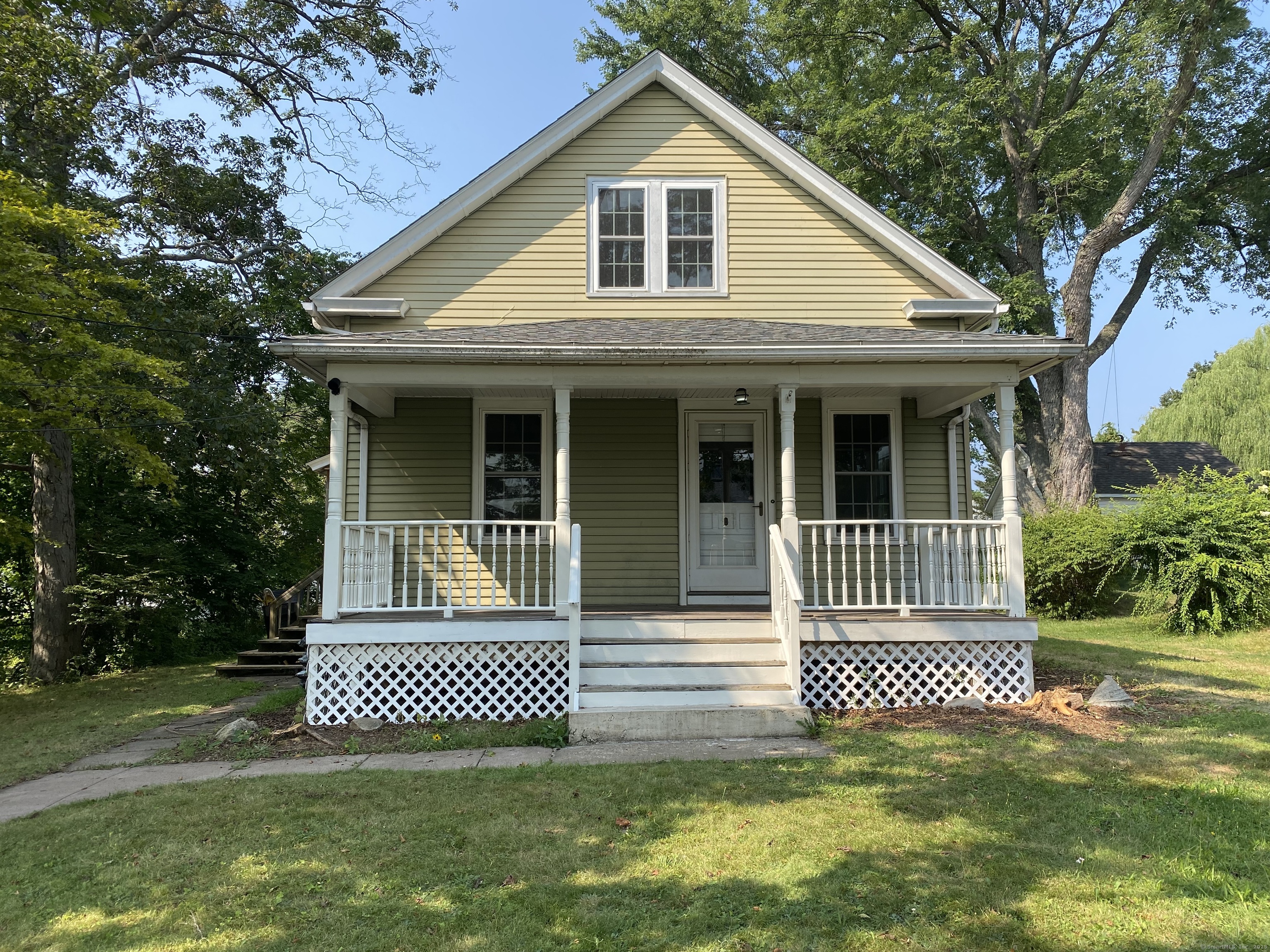 Middletown, Connecticut 06457, United States, 2 Bedrooms Bedrooms, ,1 BathroomBathrooms,Residential,Pending,185195