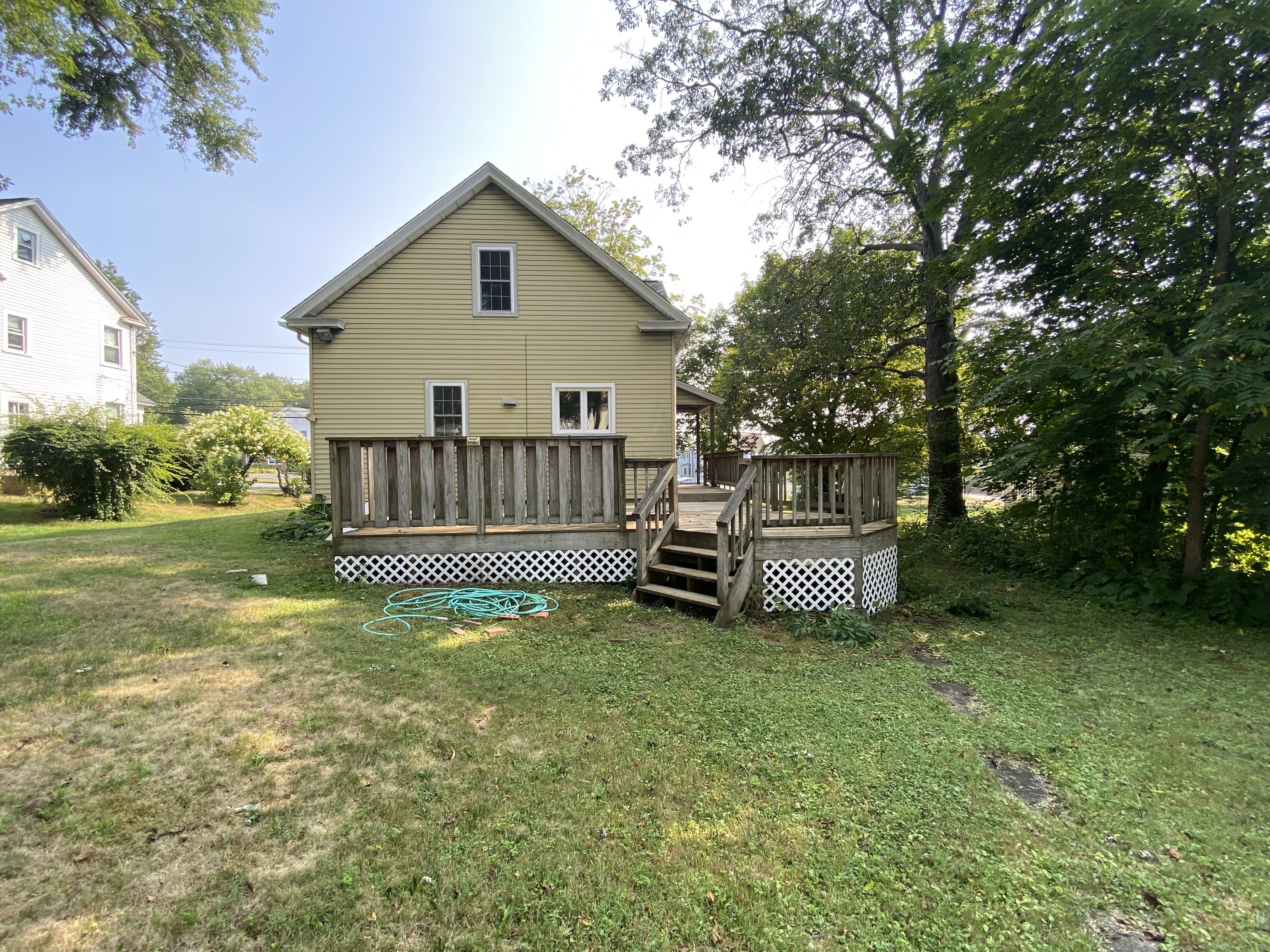 Middletown, Connecticut 06457, United States, 2 Bedrooms Bedrooms, ,1 BathroomBathrooms,Residential,Pending,185195