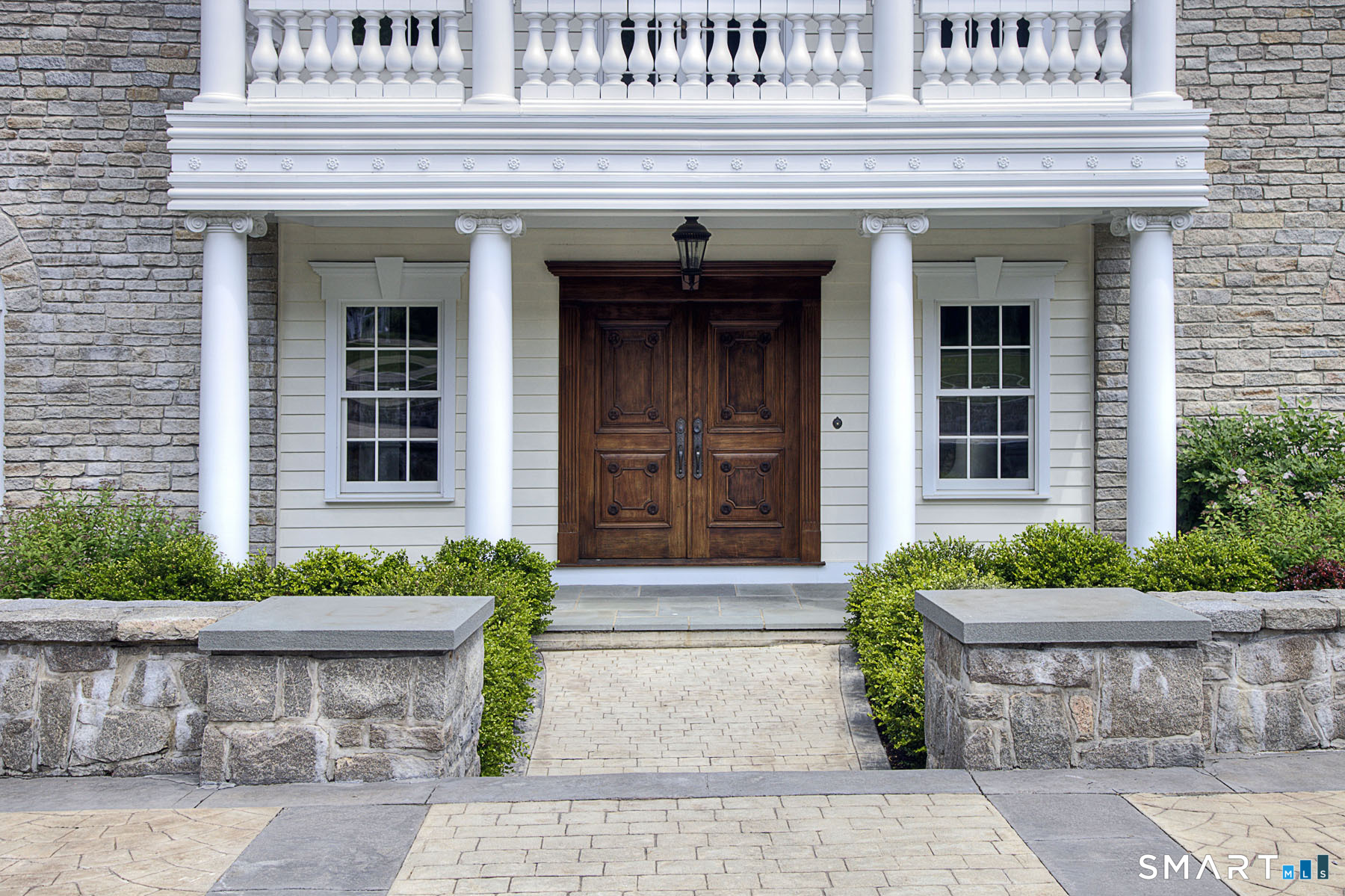 637 Valley Road