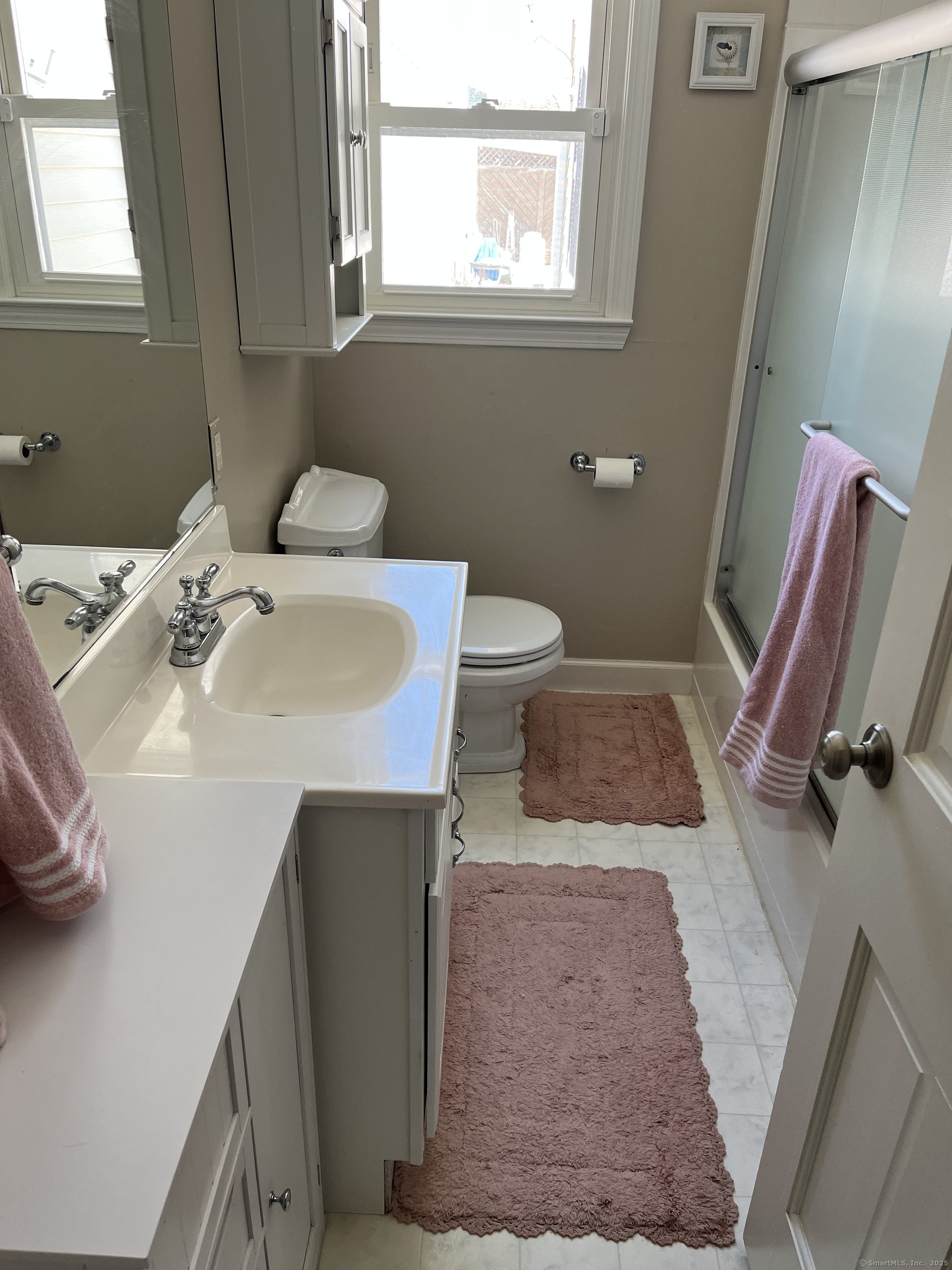 35 Steele Road, Enfield, Connecticut image 8