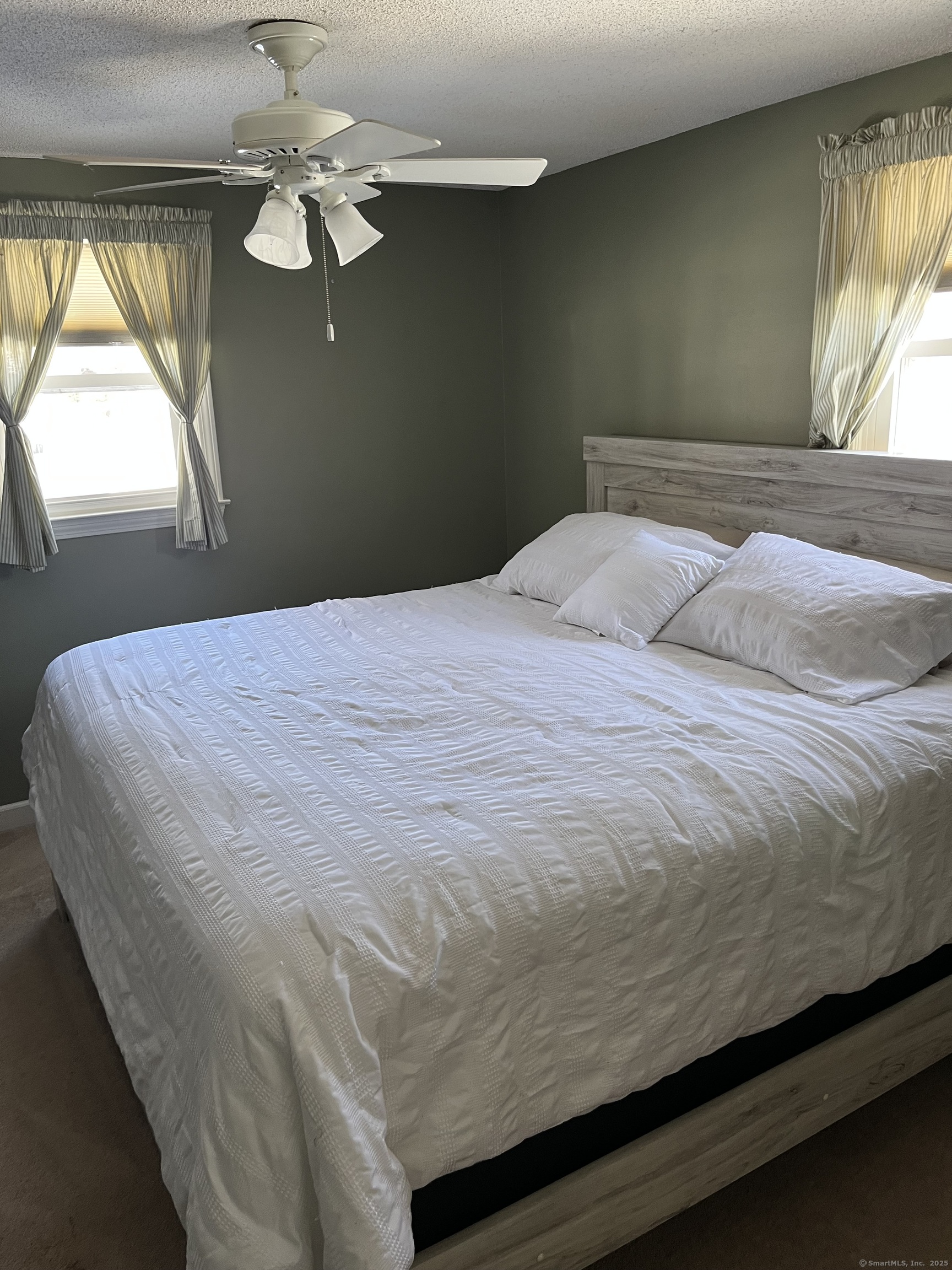 35 Steele Road, Enfield, Connecticut image 9