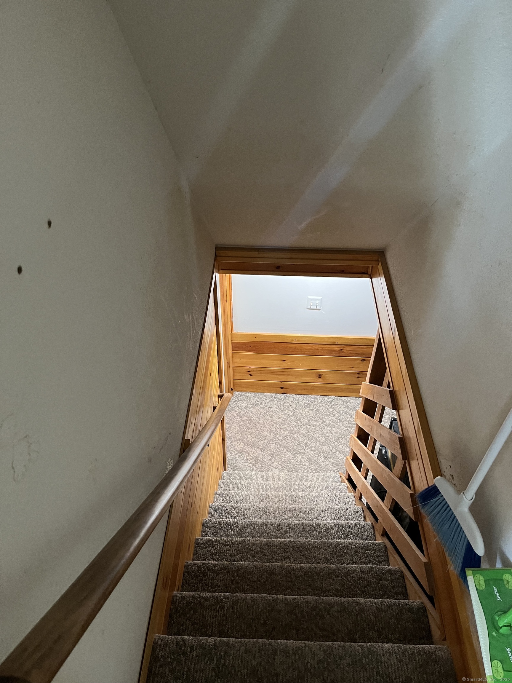 35 Steele Road, Enfield, Connecticut image 14