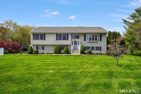 Photo of 1420 River Blvd Extension, Suffield, CT 06078 (MLS # 24216219)