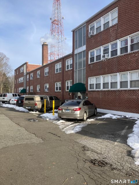 Photo of 324 Strawberry Hill Avenue #APT B104, Norwalk, CT 06851 (MLS # 24146418)