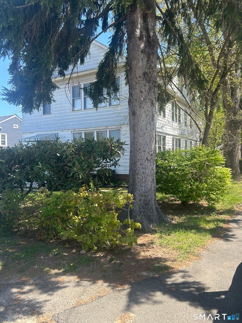 Photo of 41 Lawlor Street, Waterbury, CT 06708 (MLS # 24213331)