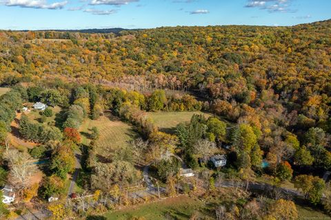 A home in New Milford