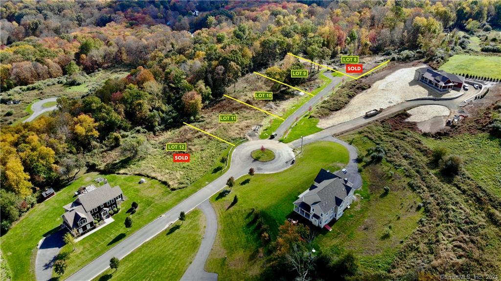 Photo 1 of 197 Willow Creek Estates Drive, Southbury, Connecticut, $295,000, Web #: 170612531
