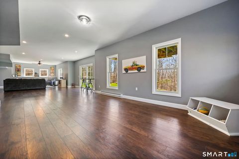 Tiny photo for 4 Red Fox Court, New Fairfield, CT 06812 (MLS # 24164310)