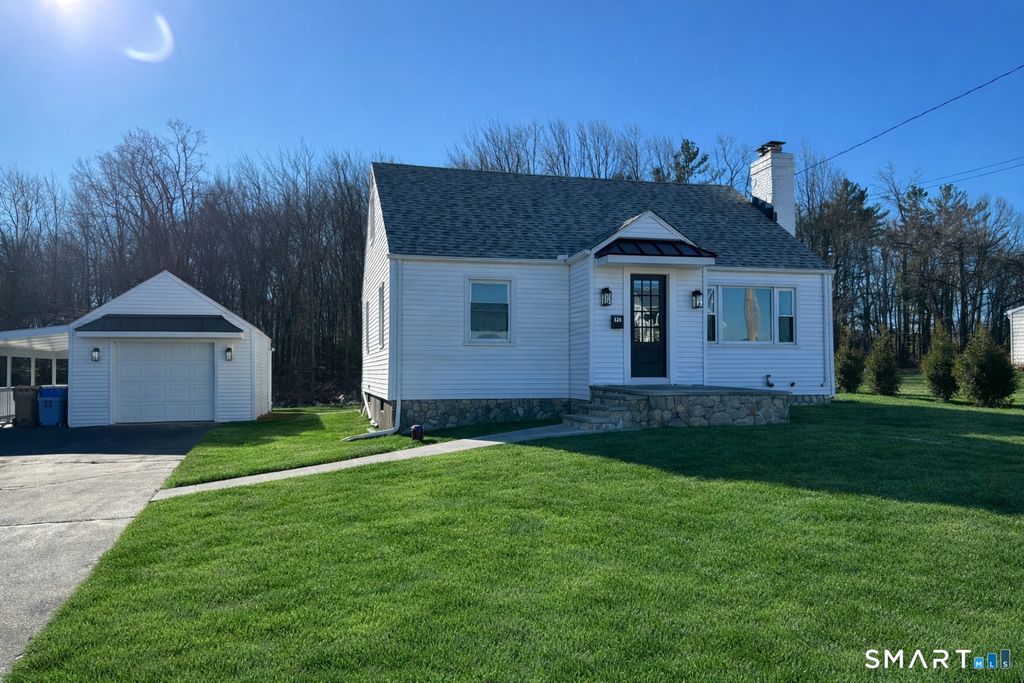 Photo of 424 Waverly Road, Shelton, CT 06484 (MLS # 24149551)